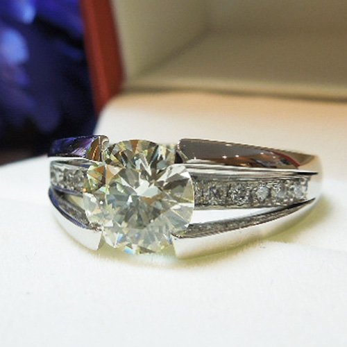結婚10周年に1カラットダイヤモンド☆ | 旭川 結婚指輪 婚約指輪 