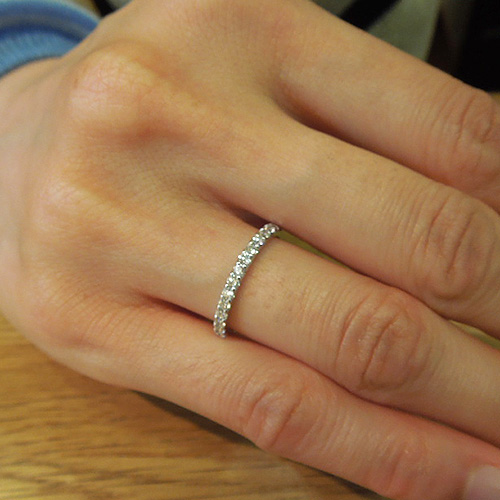 ご結婚10周年記念のハーフエタニティリング 旭川 結婚指輪 婚約指輪 プロポーズ Kiori Diamond